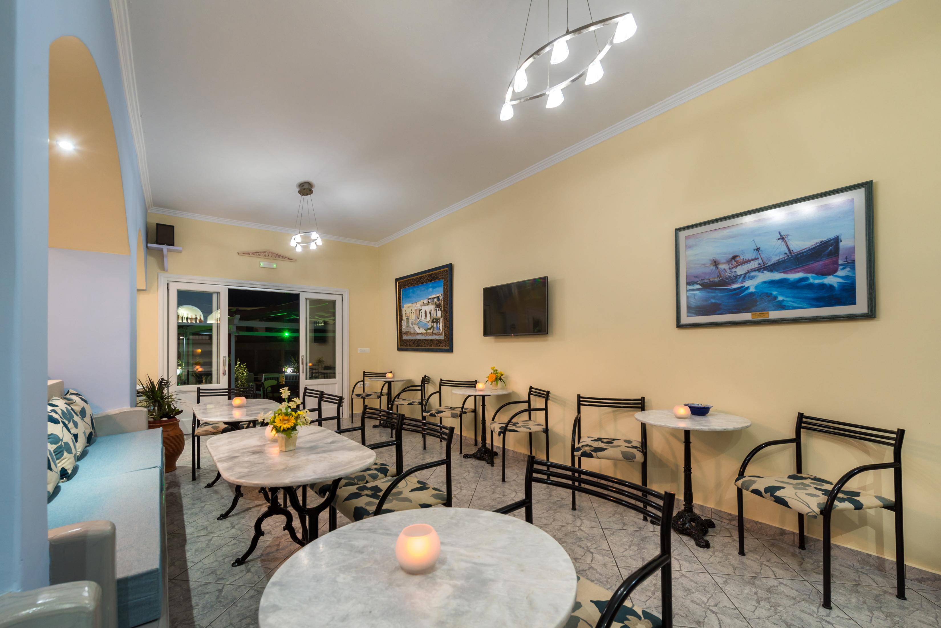 Akis Hotel Kamari (Santorini)