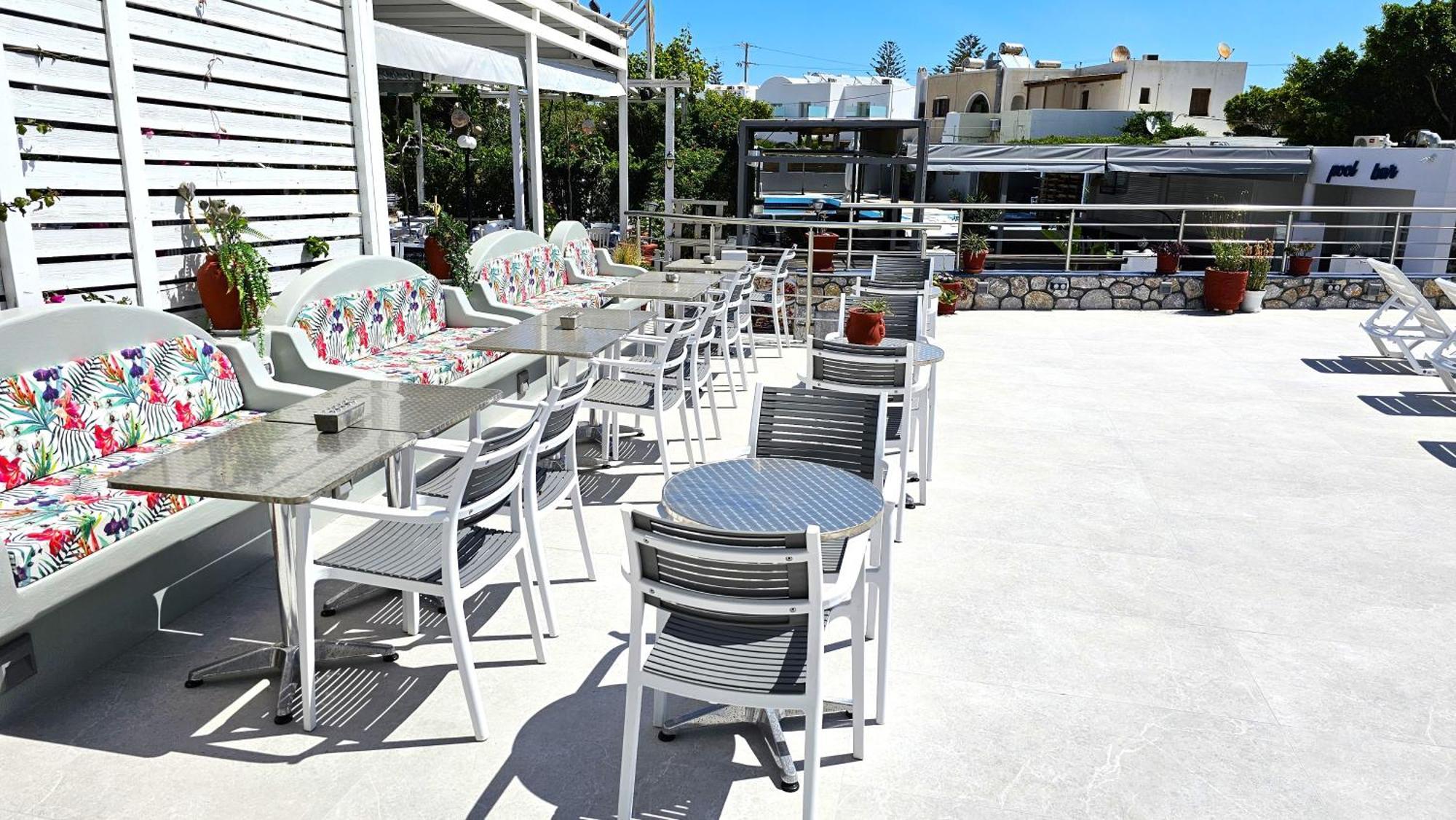 Akis Hotel Kamari (Santorini)