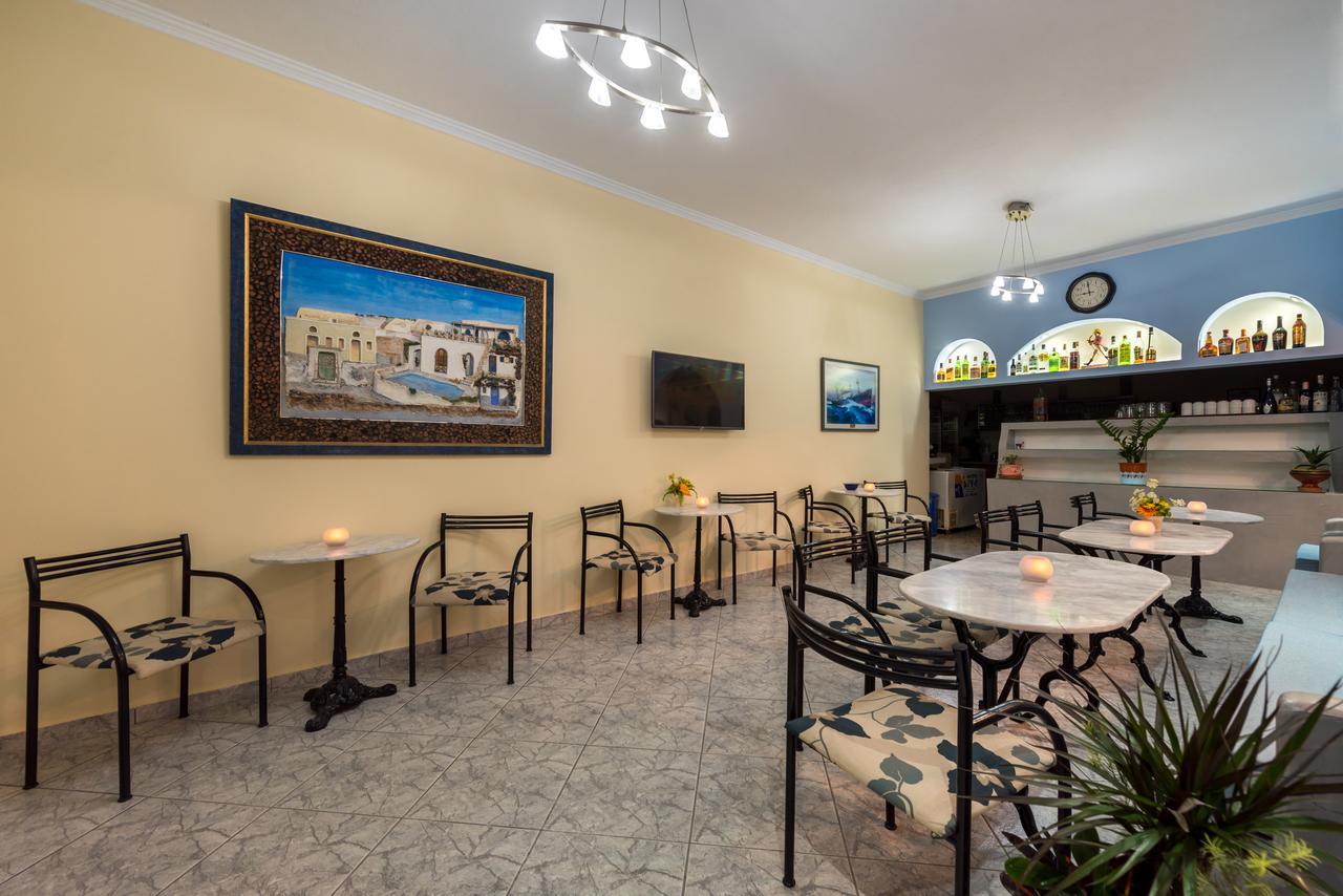 Akis Hotel Kamári