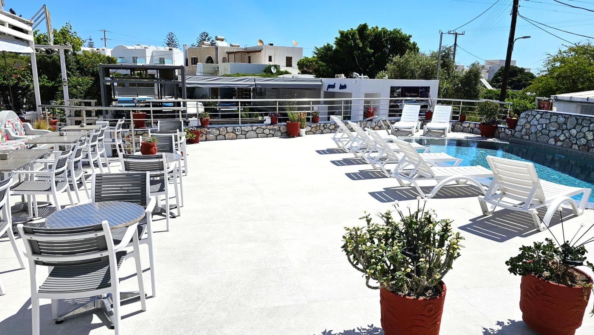 Hotel Akis Kamari (Santorini)